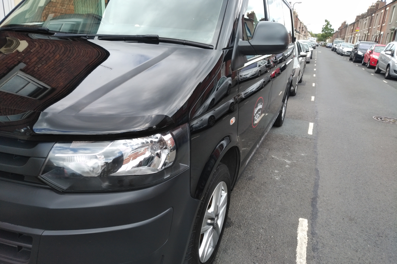 Illustration for article titled Today's clean, 2014 VW T5 van and 2010 Audi A4 S-Line